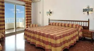 Hotel Apartamentos Bajondillo Torremolinos 4*,